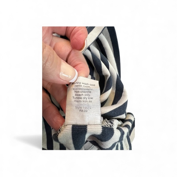 GUC J.Crew blue & cream striped long sleeve tee – size M - Picture 7 of 8